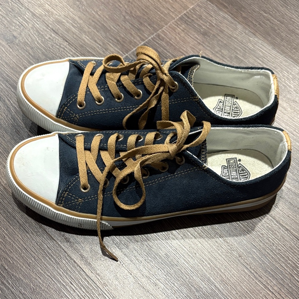Women’s Harley Davidson sneakers